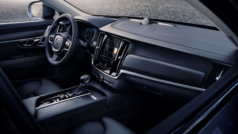Illustration for article titled The 2018 Volvo V90 Cross Country Is The New Lifted Volvo Wagon Of Your Dreams